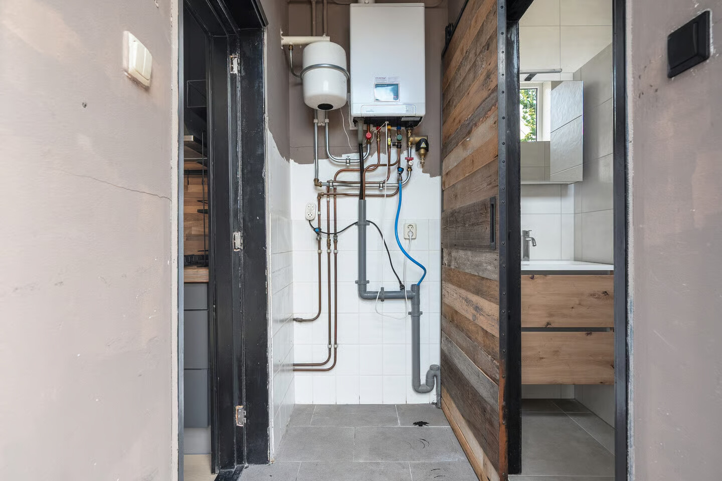 Tussenwoning te koop: Achter de Hoven 259, Leeuwarden