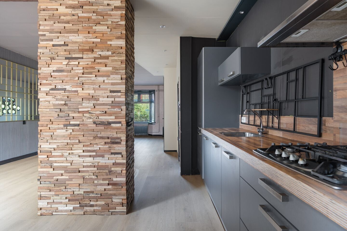 Tussenwoning te koop: Achter de Hoven 259, Leeuwarden