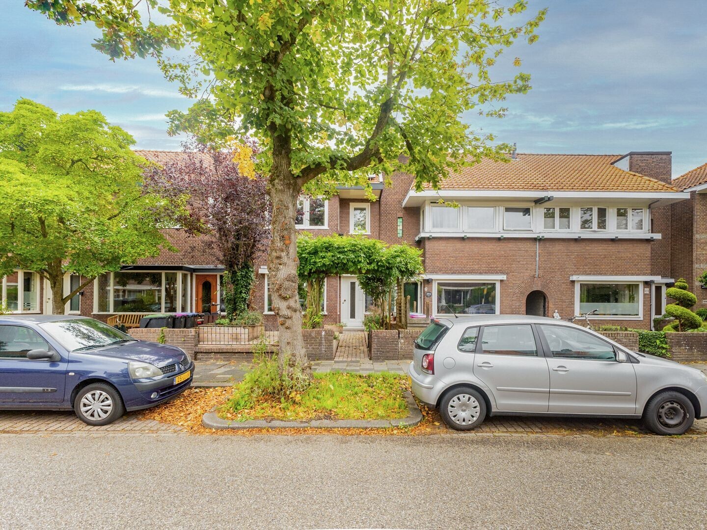Tussenwoning te koop: ACHTER DE HOVEN 291, Leeuwarden