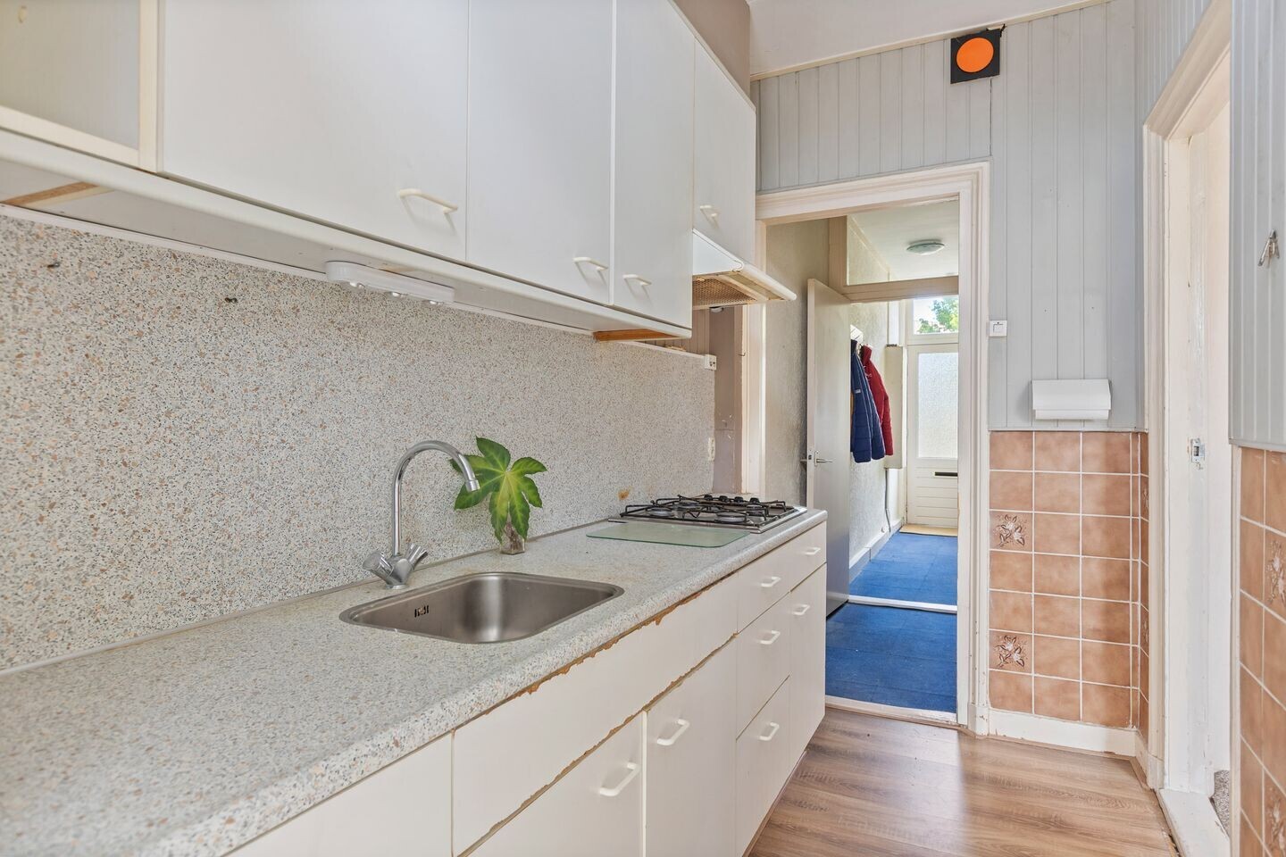 Tussenwoning te koop: Achter de Hoven 204, Leeuwarden