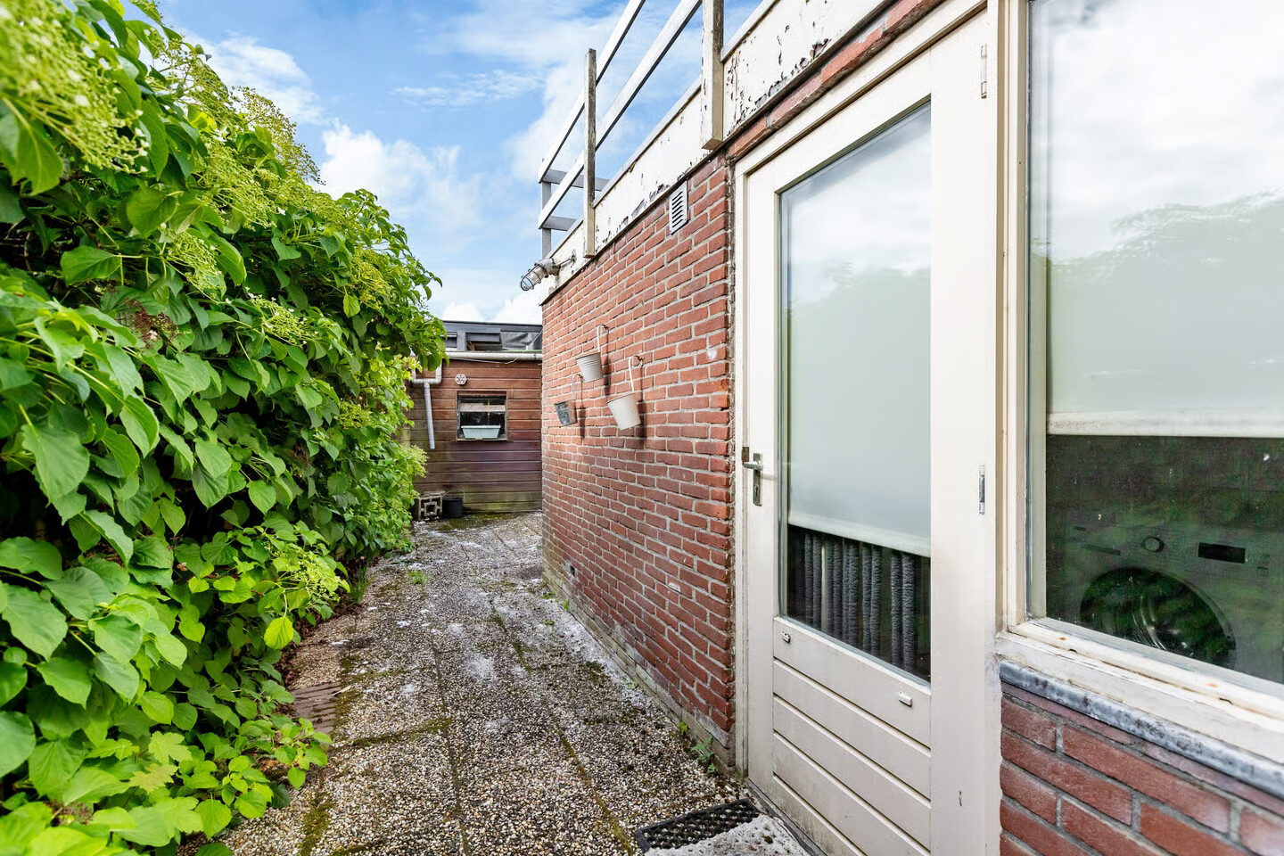 Tussenwoning te koop: Achter de Hoven 204, Leeuwarden