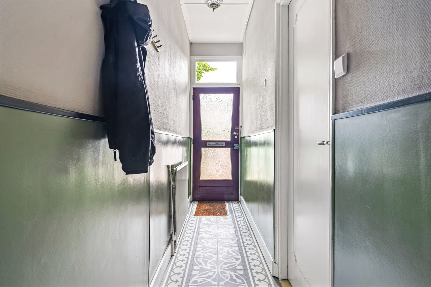 Tussenwoning te koop: Achter de Hoven 258, Leeuwarden