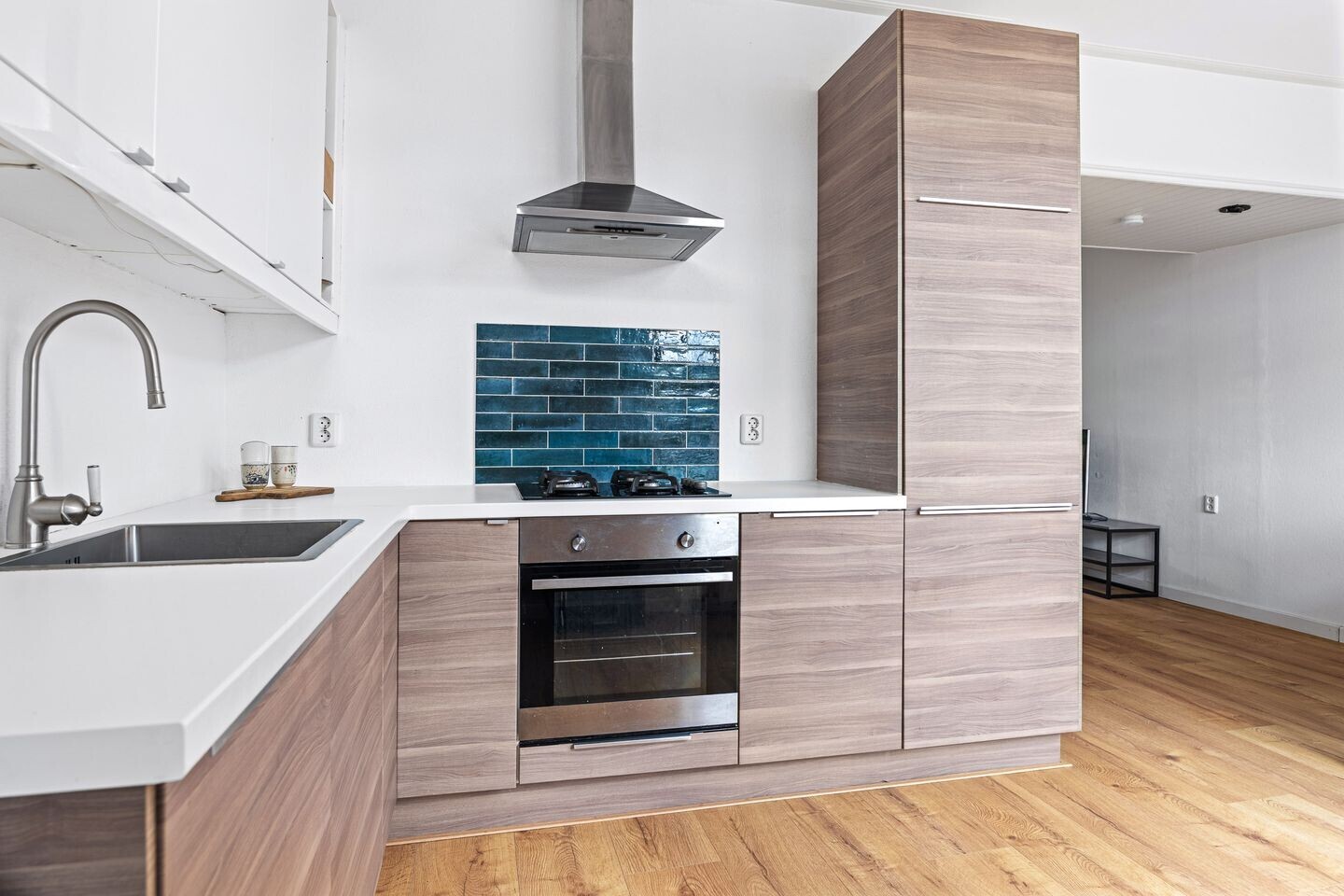 Tussenwoning te koop: Achter de Hoven 258, Leeuwarden