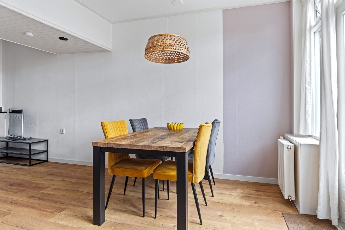 Tussenwoning te koop: Achter de Hoven 258, Leeuwarden