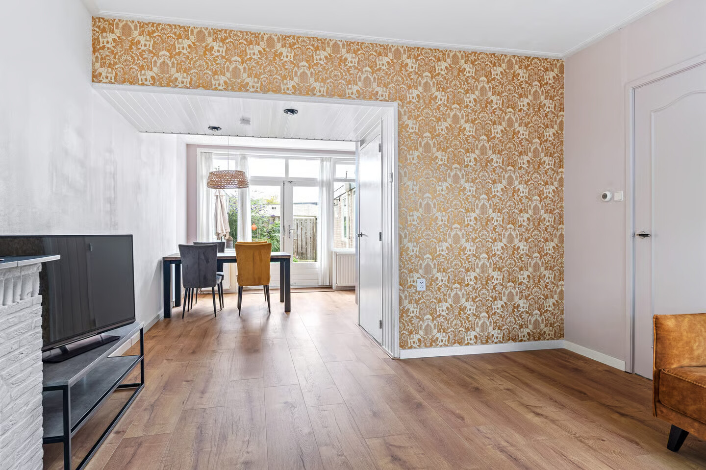 Tussenwoning te koop: Achter de Hoven 258, Leeuwarden