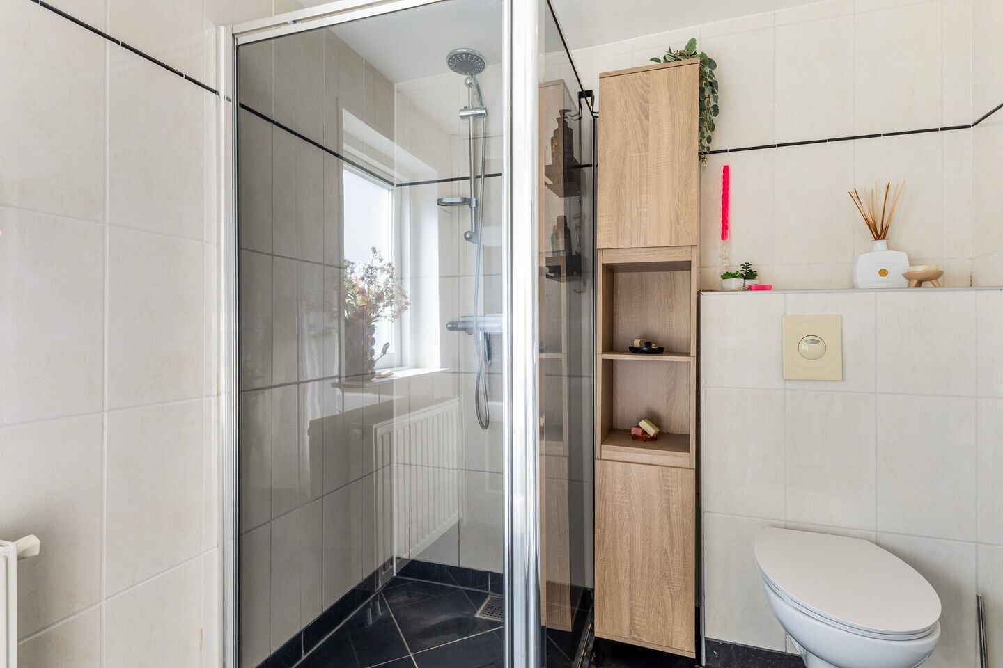 Tussenwoning te koop: van Asbeckstraat 34, Leeuwarden