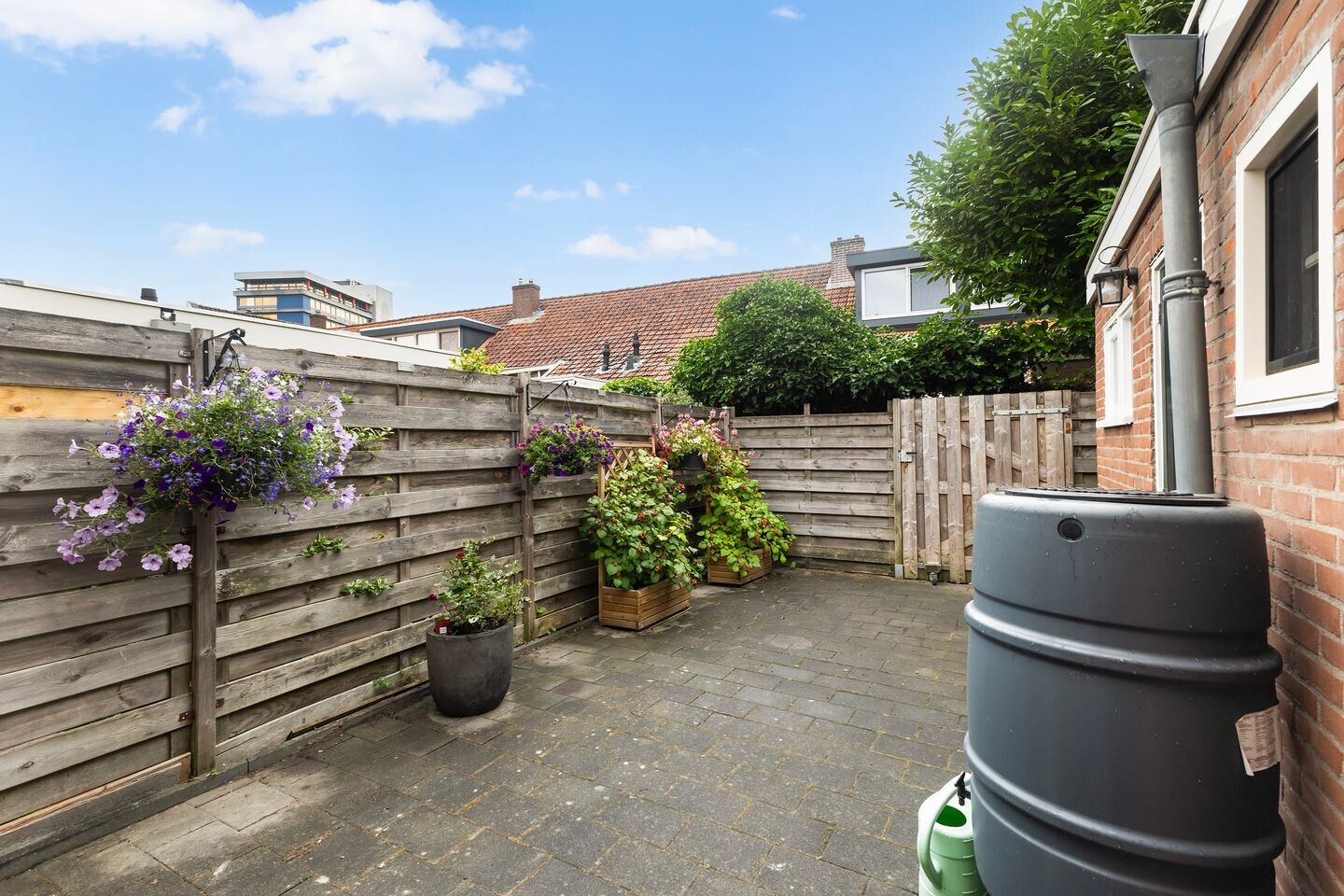 Tussenwoning te koop: Kwekerijstraat 24, Leeuwarden