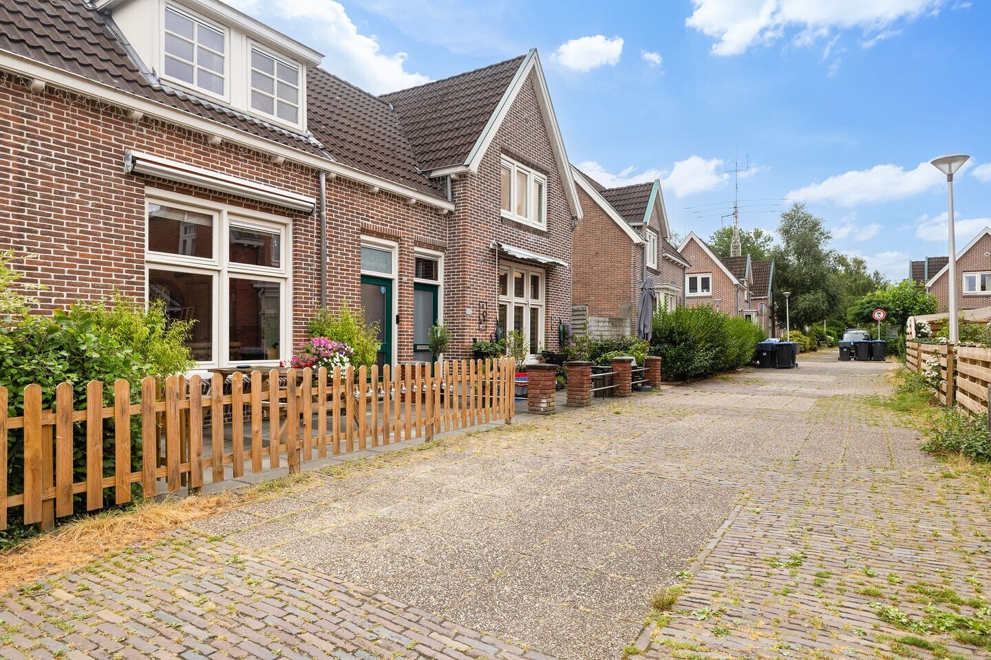 Tussenwoning te koop: Kwekerijstraat 24, Leeuwarden