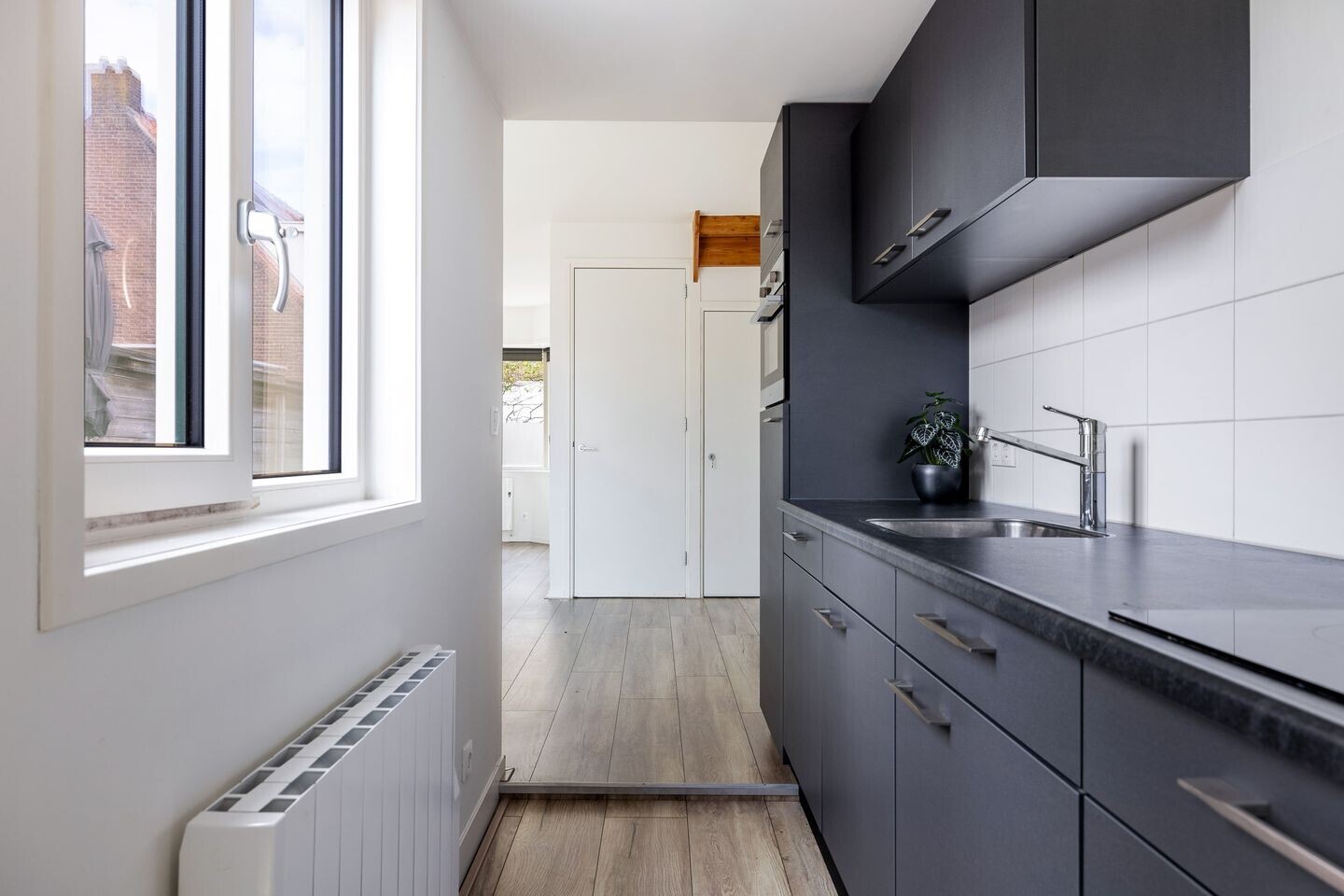 Tussenwoning te koop: Sportlaan 28, Leeuwarden