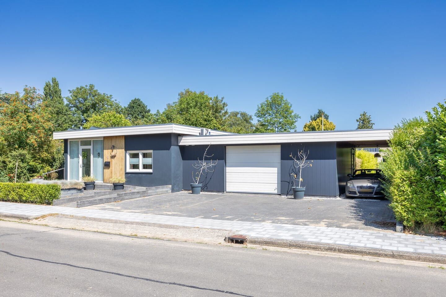 Vrijstaande woning te koop: Nieuw-Rapenburg 9, Leeuwarden