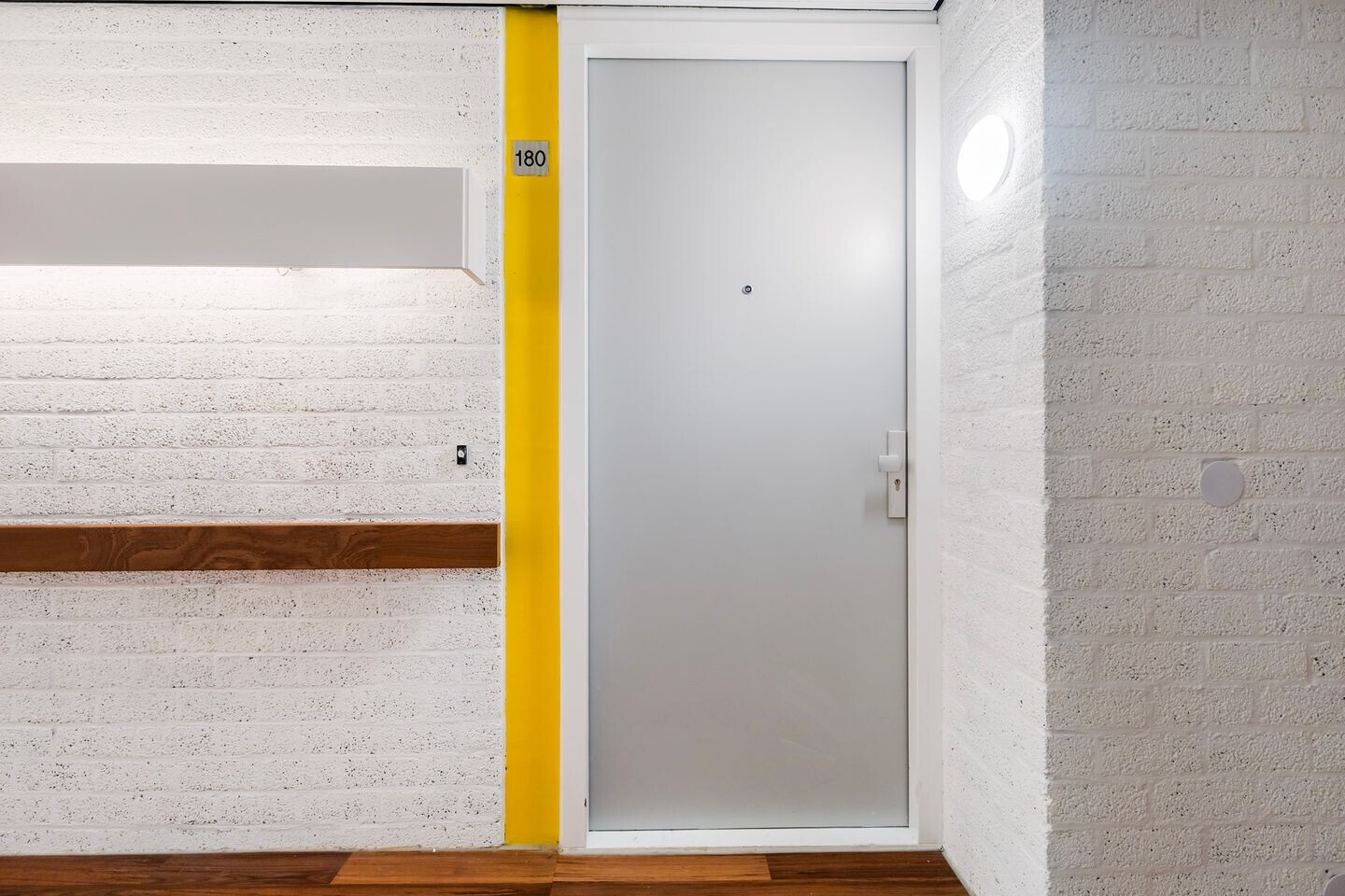 Studio te koop: Trosdravik 180, Leeuwarden