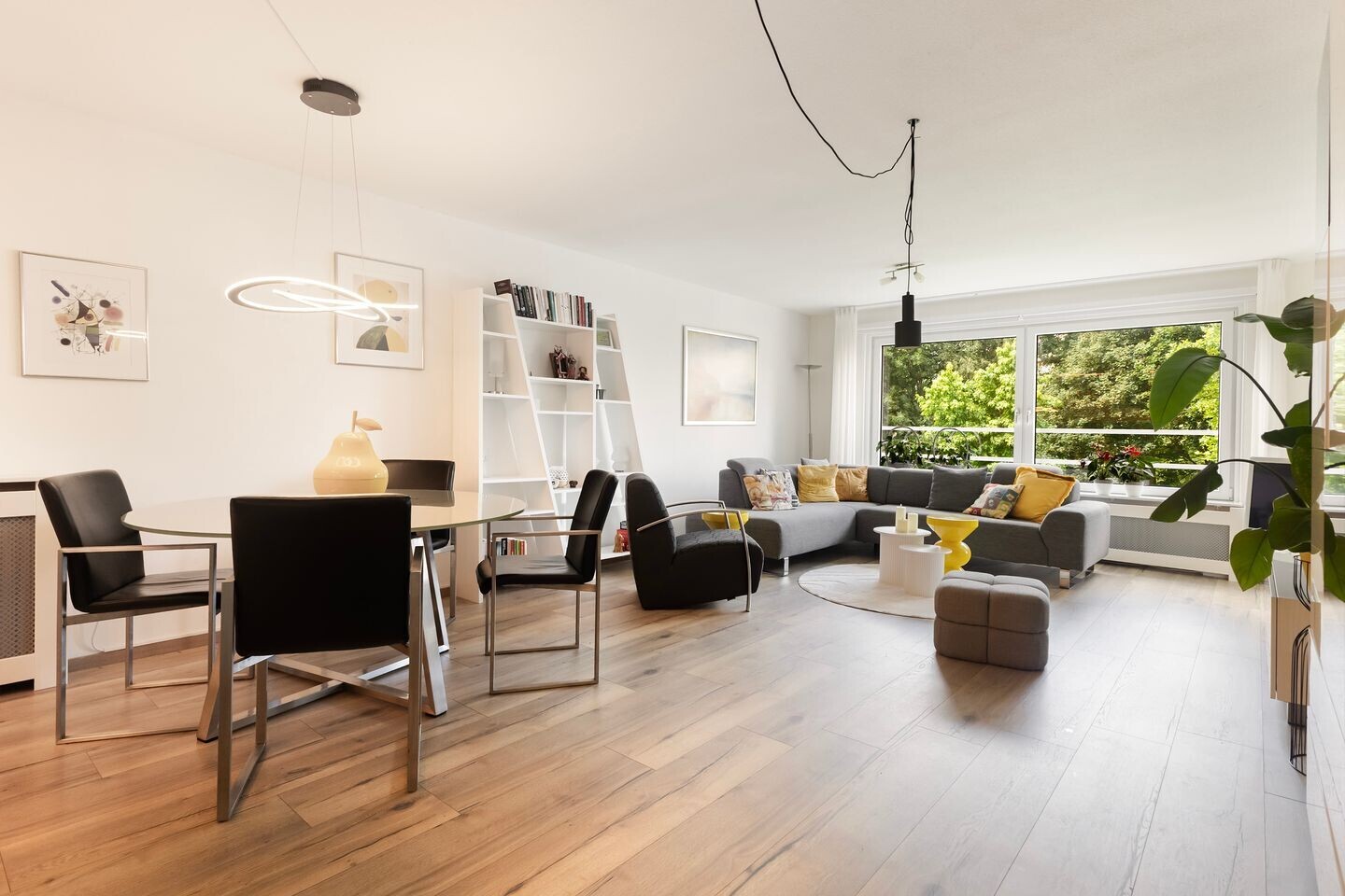 Appartement te koop: Prins Clausplein 12, Leeuwarden