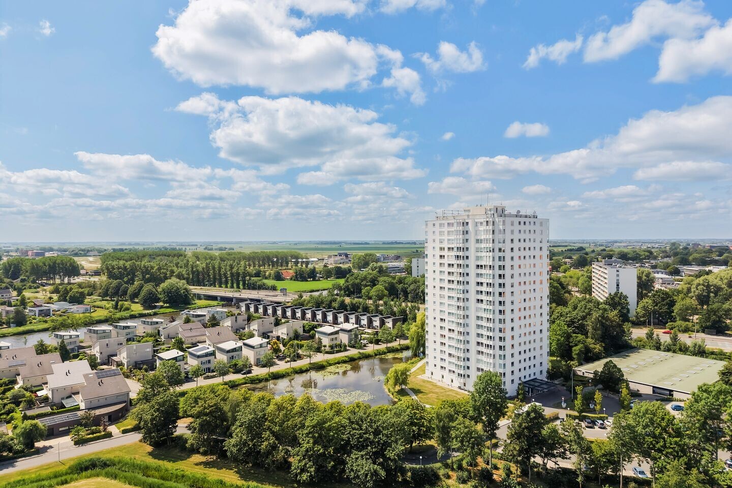 Appartement te koop: Prins Clausplein 12, Leeuwarden