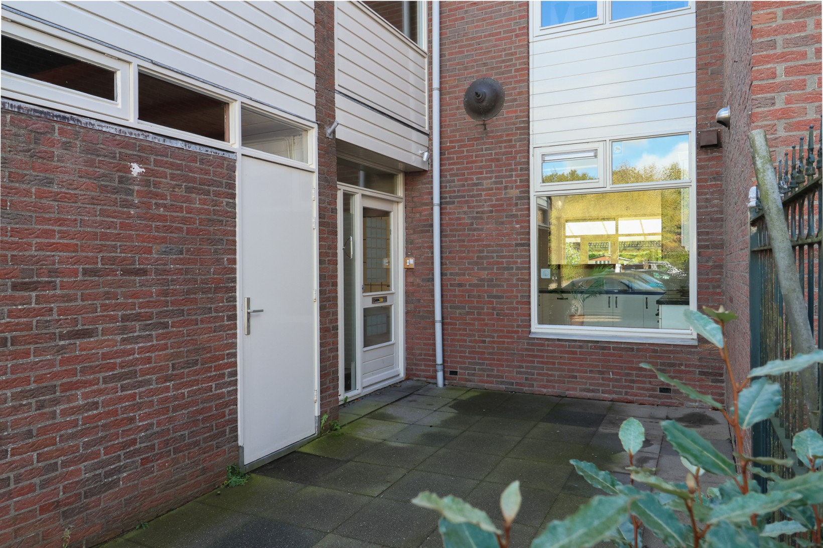 Tussenwoning te koop: Zwenkgras 22, Leeuwarden