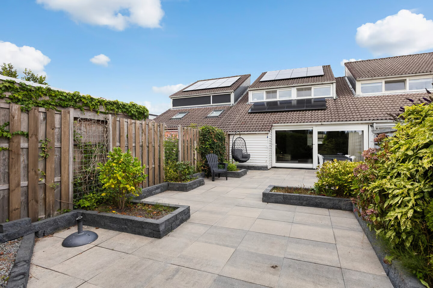 Tussenwoning te koop: Ereprijs 31, Leeuwarden