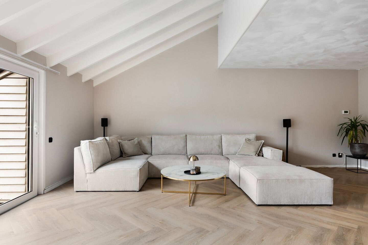 Tussenwoning te koop: Ereprijs 31, Leeuwarden