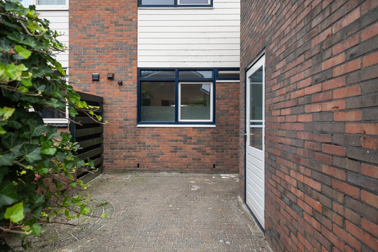 Tussenwoning te koop: Zenegroen 145, Leeuwarden