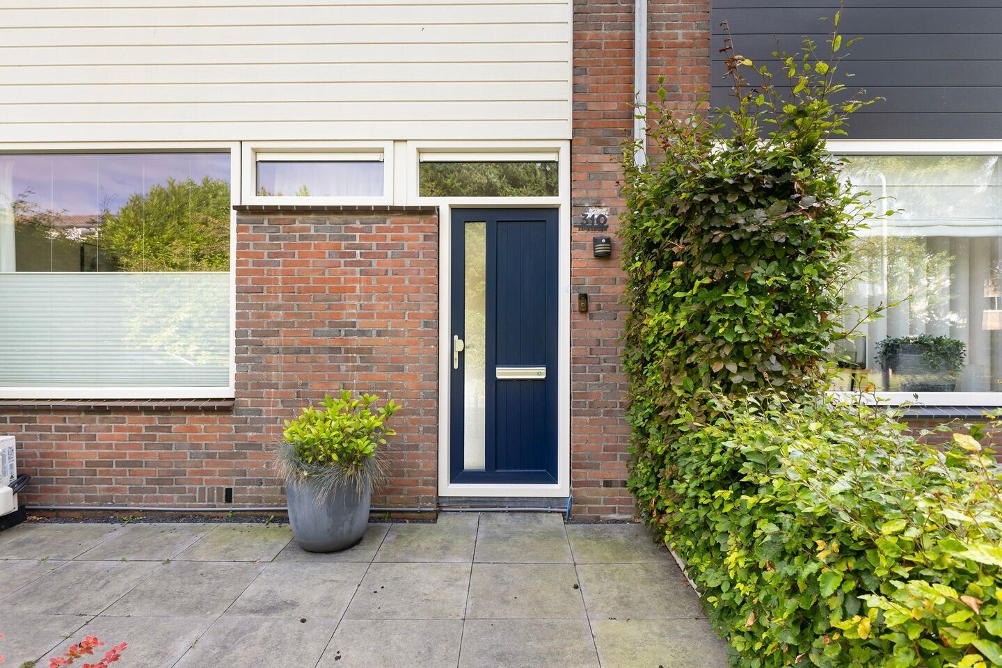 Tussenwoning te koop: Zenegroen 310, Leeuwarden