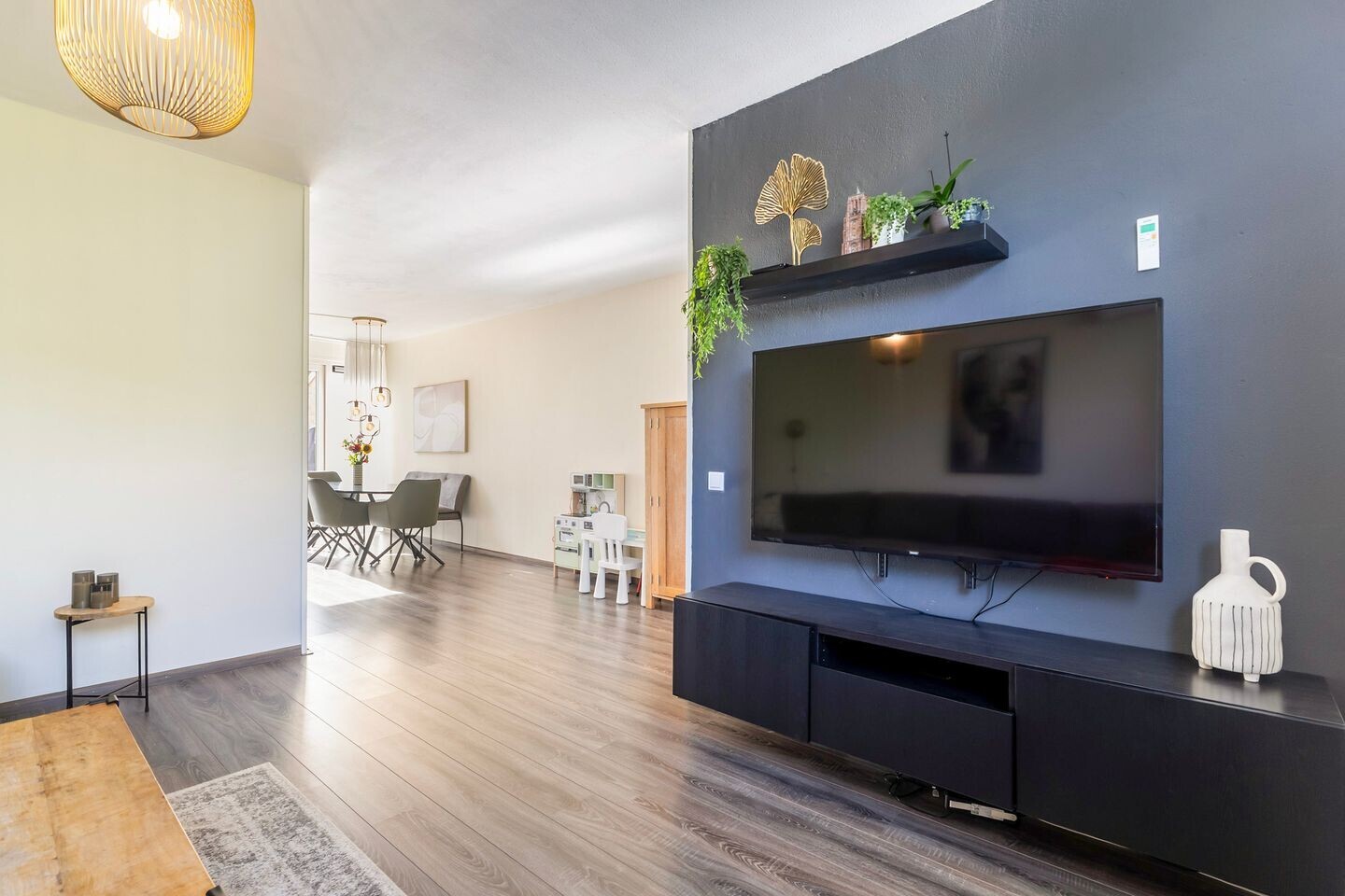 Tussenwoning te koop: Zenegroen 310, Leeuwarden