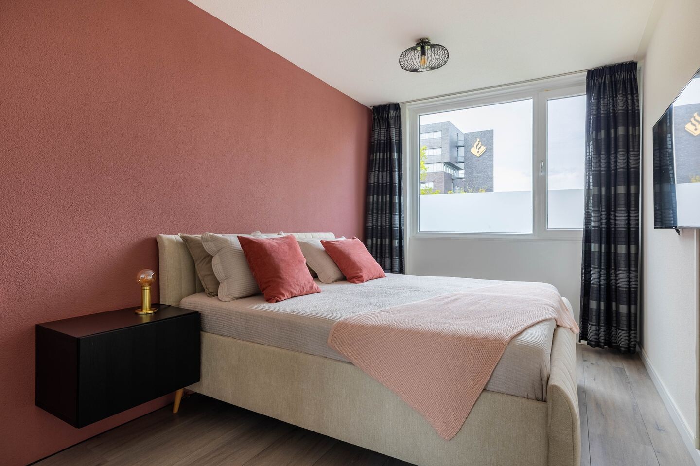 Tussenwoning te koop: Keizerskroon 211, Leeuwarden