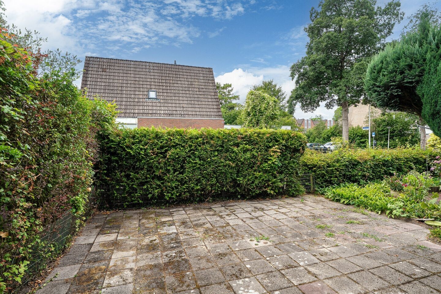 Tussenwoning te koop: Wilgenroosje 28, Leeuwarden