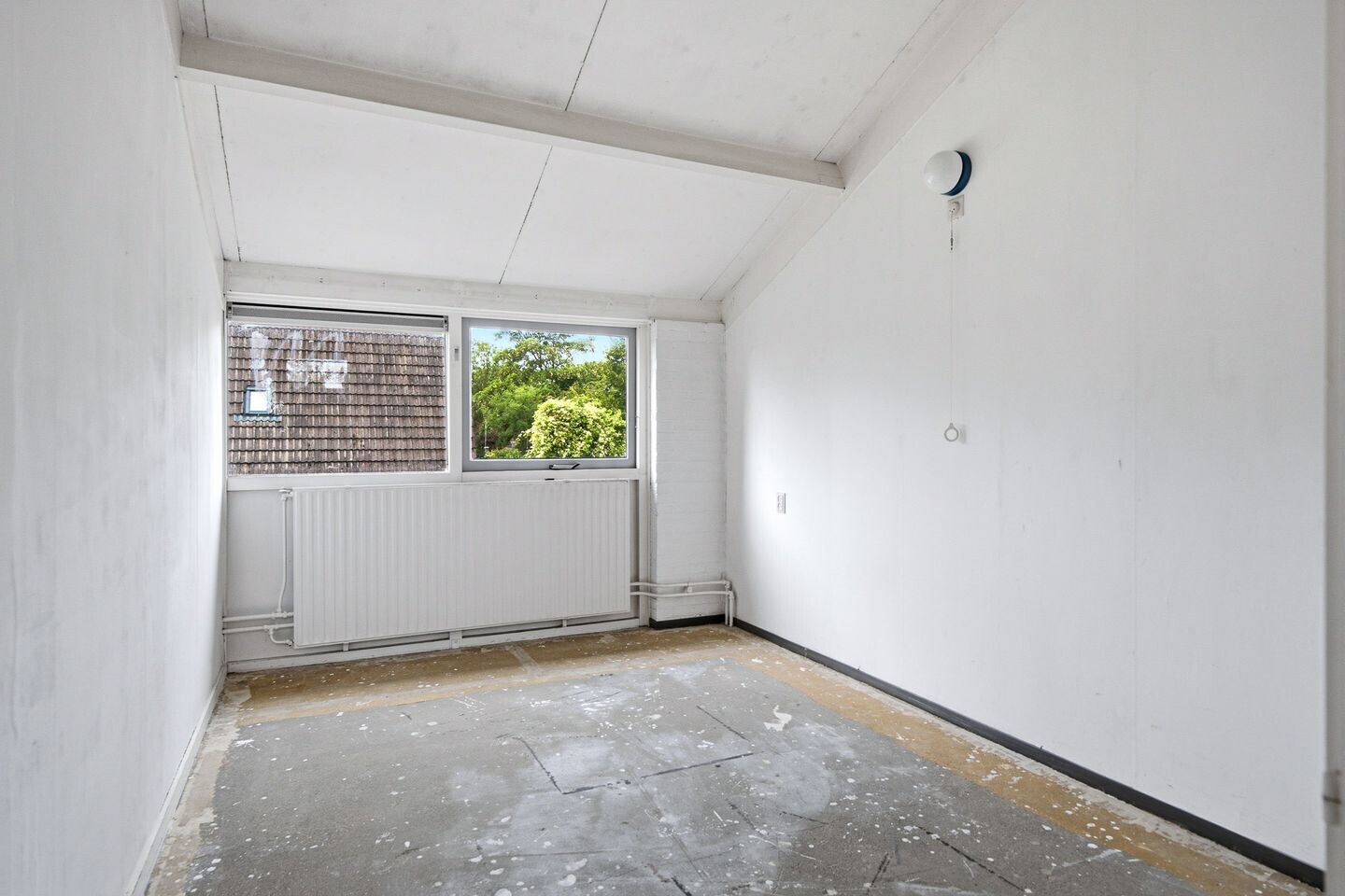 Tussenwoning te koop: Wilgenroosje 28, Leeuwarden