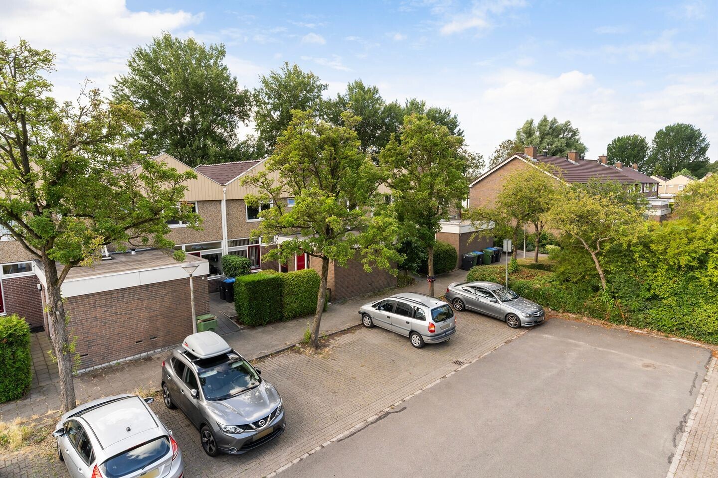 Tussenwoning te koop: POELRUIT 51, Leeuwarden
