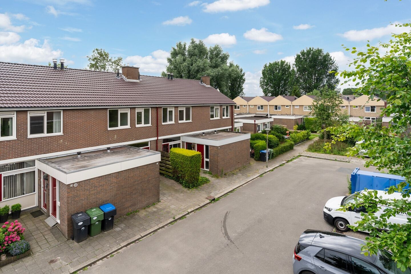 Tussenwoning te koop: POELRUIT 71, Leeuwarden