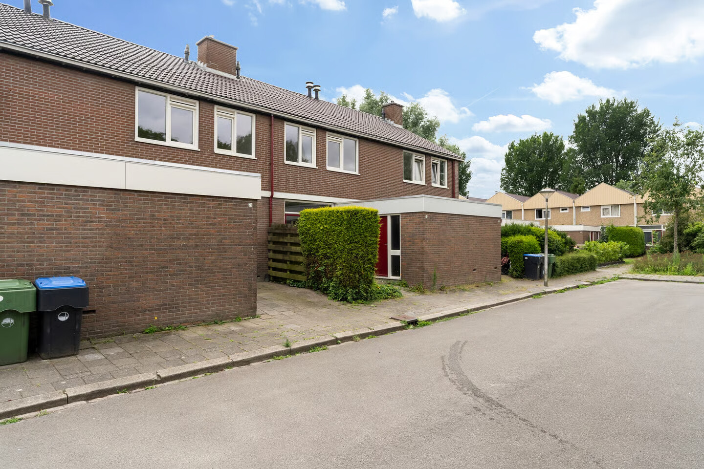 Tussenwoning te koop: POELRUIT 71, Leeuwarden