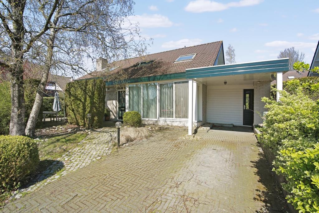 Vrijstaande woning te koop: Sleutelbloem 19, Leeuwarden