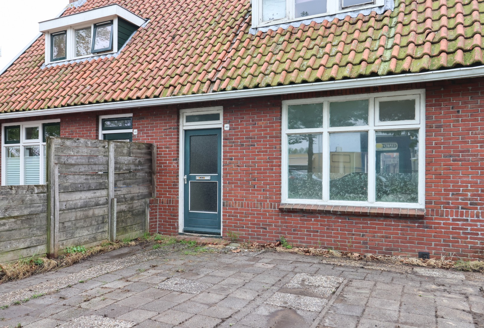Twee-onder-één-kap te koop: Tijnjedijk 140, Leeuwarden