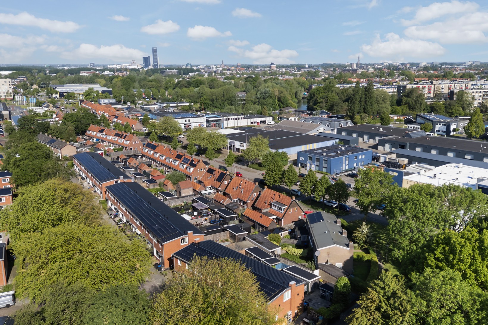 Twee-onder-één-kap te koop: Tijnjedijk 140, Leeuwarden