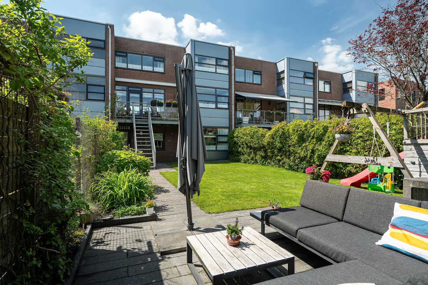 Tussenwoning te koop: Wiardaplantage 56, Leeuwarden
