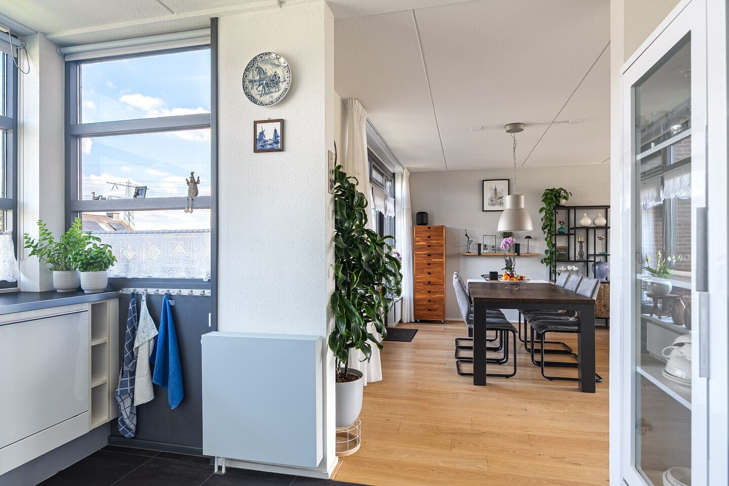 Tussenwoning te koop: Wiardaplantage 56, Leeuwarden
