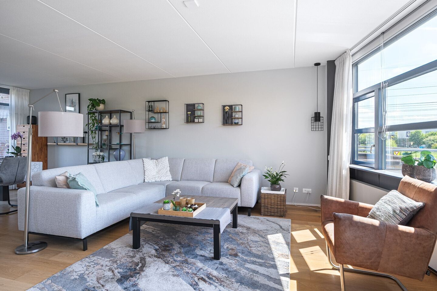Tussenwoning te koop: Wiardaplantage 56, Leeuwarden