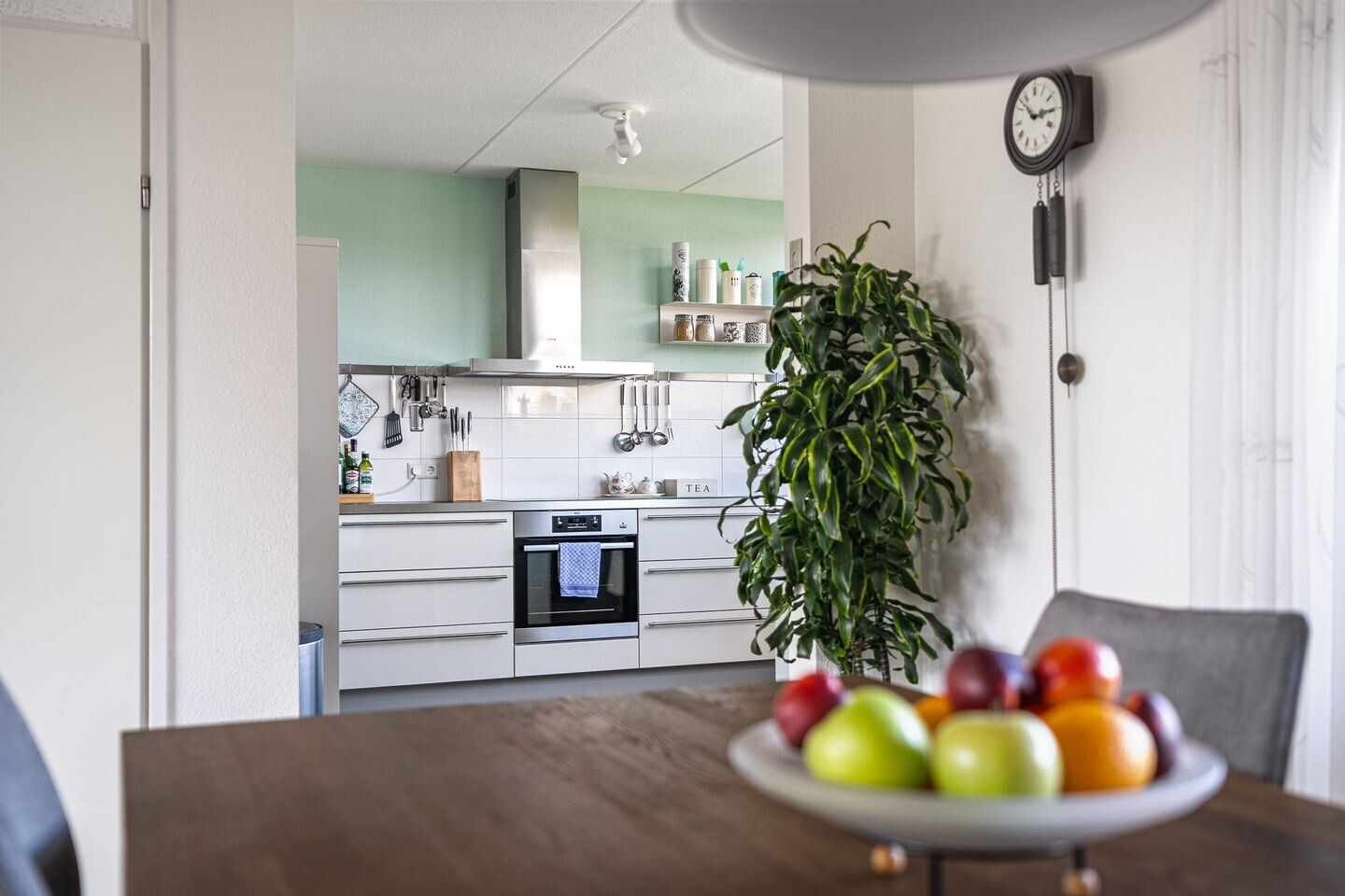 Tussenwoning te koop: Wiardaplantage 56, Leeuwarden