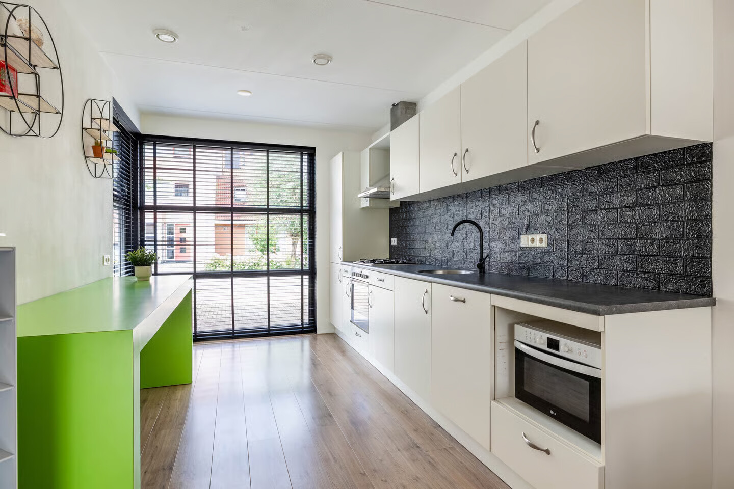 Tussenwoning te koop: Zijlroede 33, Leeuwarden