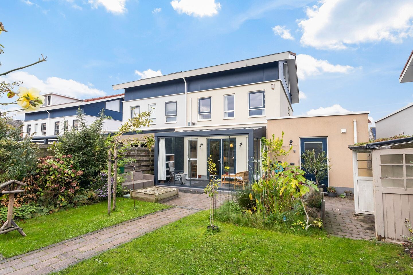 Twee-onder-één-kap te koop: De Gronzen 39, Leeuwarden
