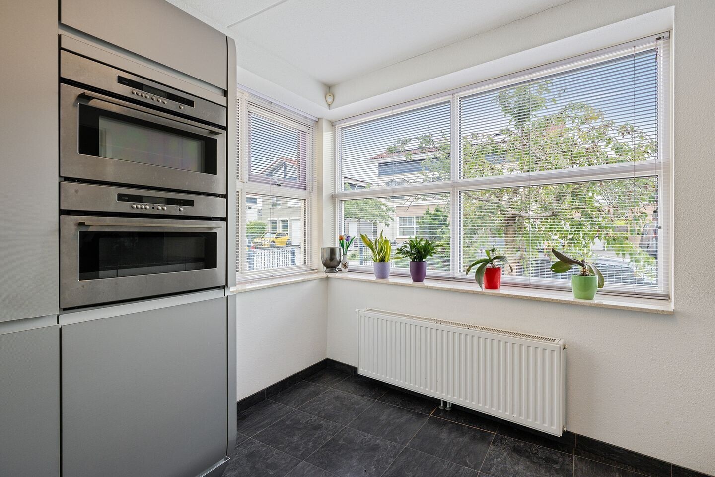 Hoekwoning te koop: De Gronzen 28, Leeuwarden