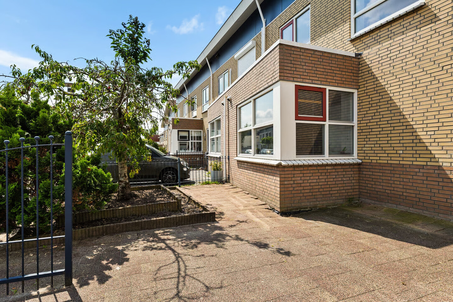 Hoekwoning te koop: De Gronzen 28, Leeuwarden