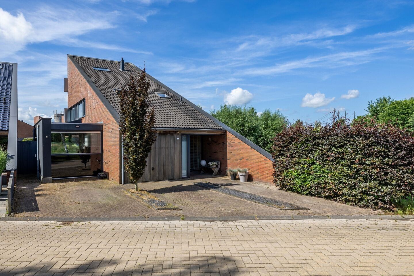Vrijstaande woning te koop: De Deelen 2, Leeuwarden