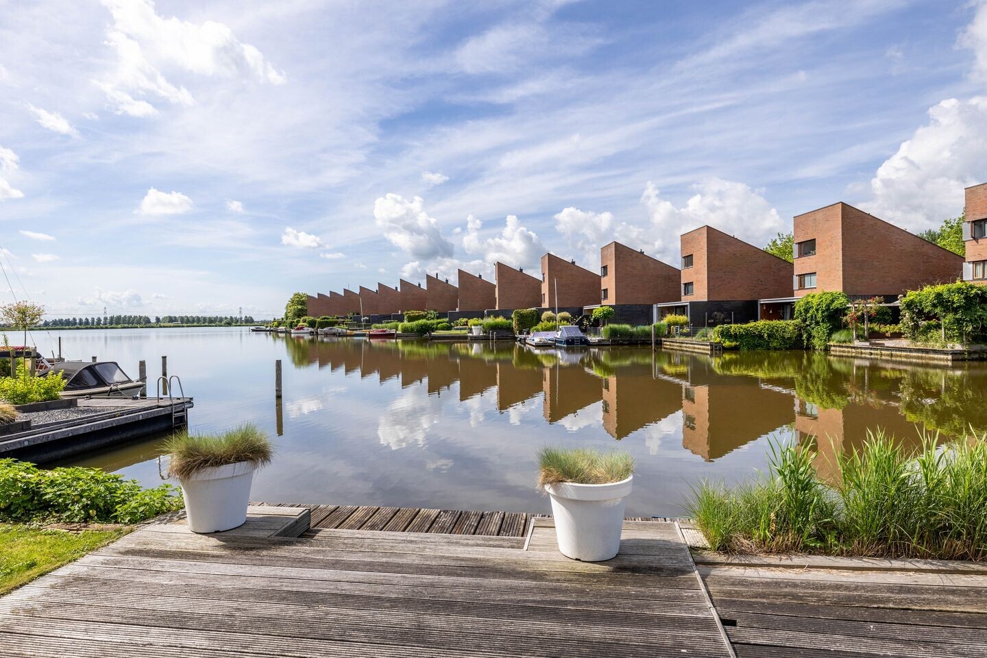 Vrijstaande woning te koop: De Deelen 2, Leeuwarden