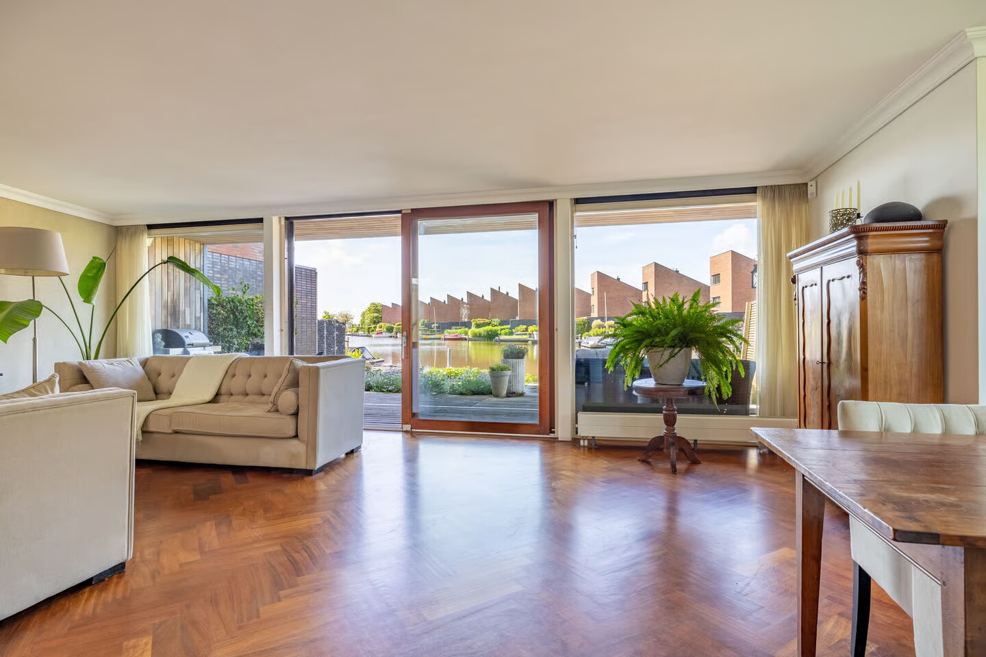 Vrijstaande woning te koop: De Deelen 2, Leeuwarden