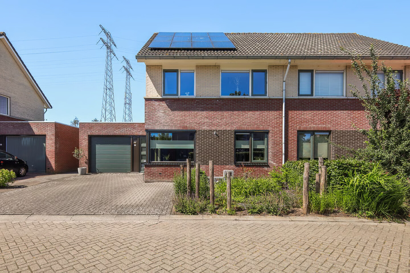 Twee-onder-één-kap te koop: Ulemar 42, Leeuwarden