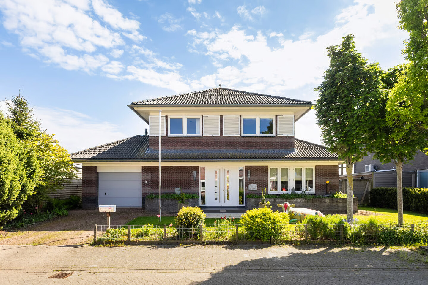 Vrijstaande woning te koop: Ytsjesân 65, Leeuwarden