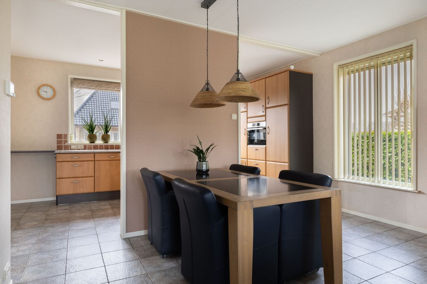 Vrijstaande woning te koop: Moleplaat 48, Leeuwarden