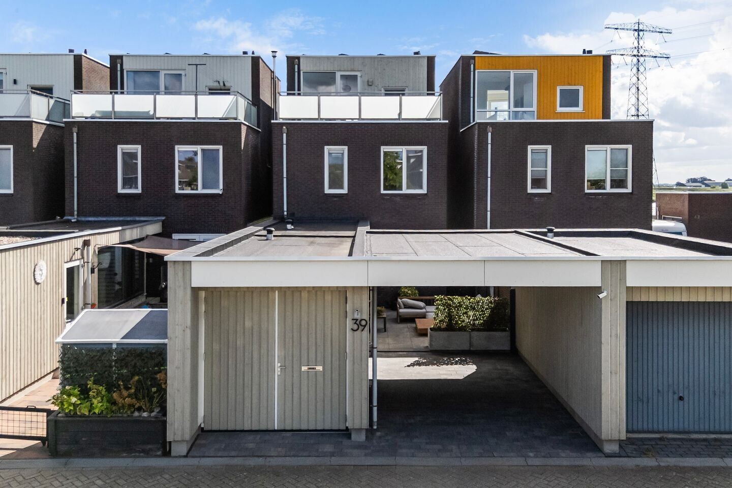Vrijstaande woning te koop: Suder Stienplaat 39, Leeuwarden