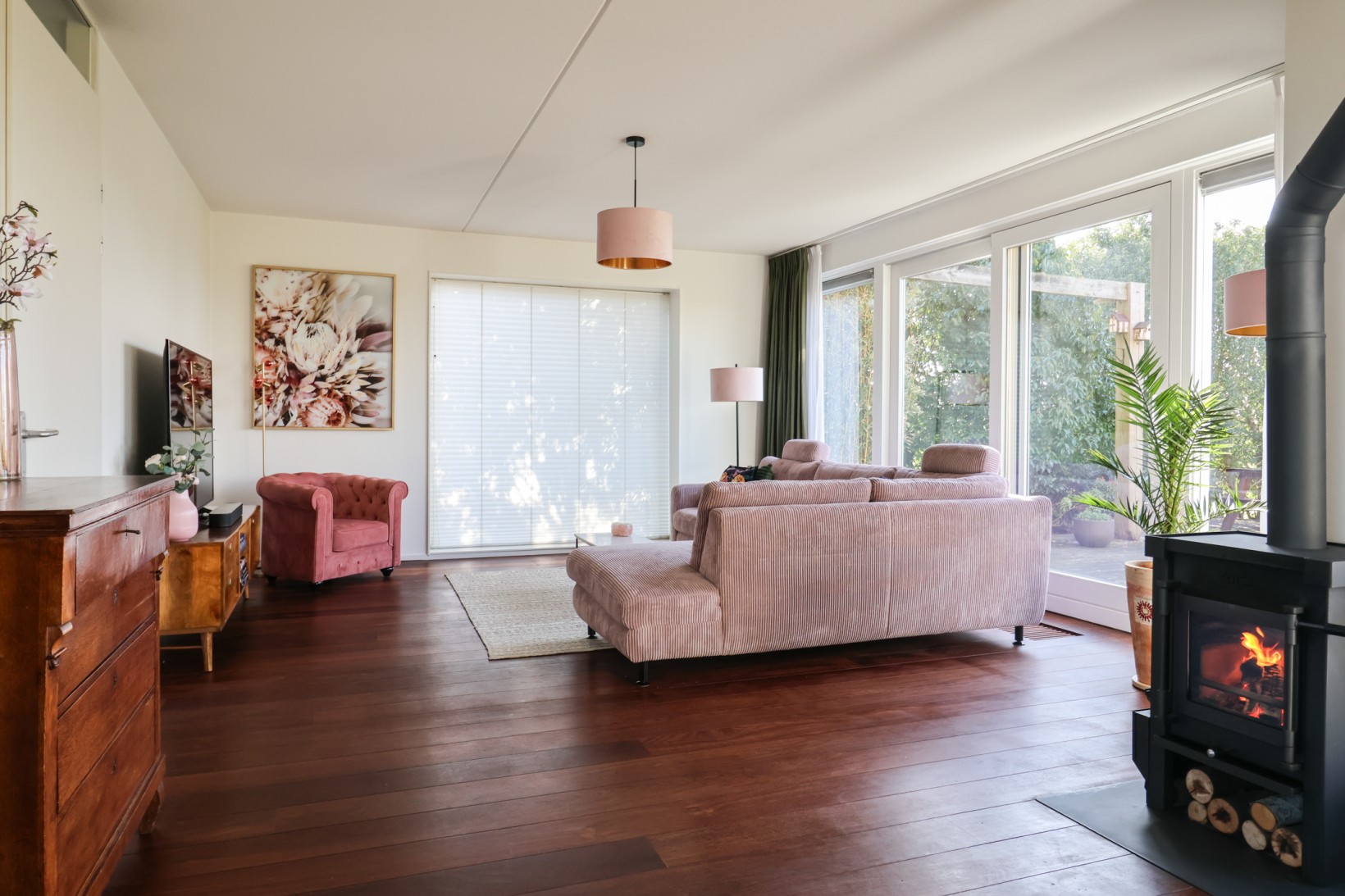 Vrijstaande woning te koop: Suder Stienplaat 125, Leeuwarden