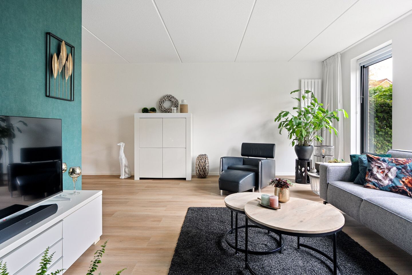 Twee-onder-één-kap te koop: Frouwesân 42, Leeuwarden