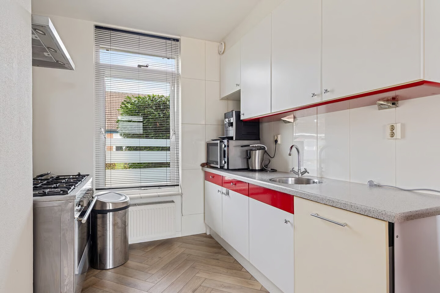 Tussenwoning te koop: de Heareburch 4, Jirnsum